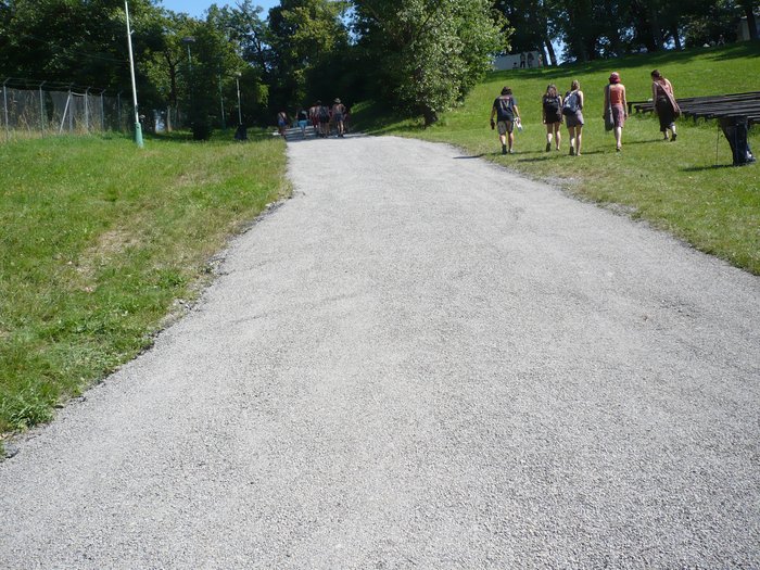 09 Tenhle krp l  lov k ke konci  pln     nem  r d